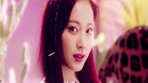 心灰完整版在线观看,情感深渊的挣扎与救赎