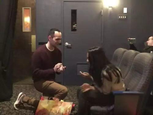 外国小哥爆料梨泰院视频,揭秘现场实况